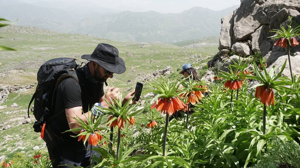 Halk arasında 'ağlayan gelin' olarak biliniyor. Görmek isteyenler kilometrelerce yol katediyor 15